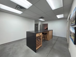 4615 112th Ave SE, Calgary, AB à louer Photo intérieure– Image 2 sur 11