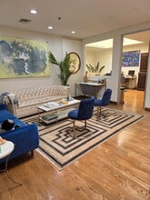 226 S Beverly Dr, Beverly Hills, CA à louer Photo intérieure– Image 1 sur 5