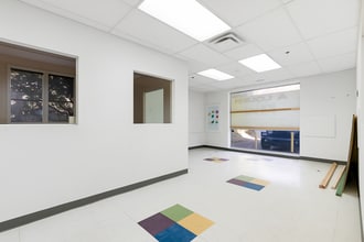 6525-6565 Boul Décarie, Montréal, QC à louer Photo intérieure– Image 2 sur 9