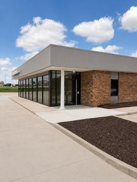 8407 N Main St, Kansas City, MO à louer - Photo de l’immeuble – Image 2 sur 6