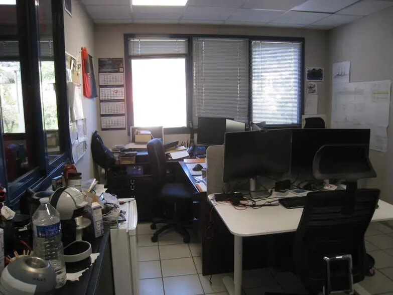 Bureau dans Roquevaire à vendre - Photo intérieure – Image 3 sur 6