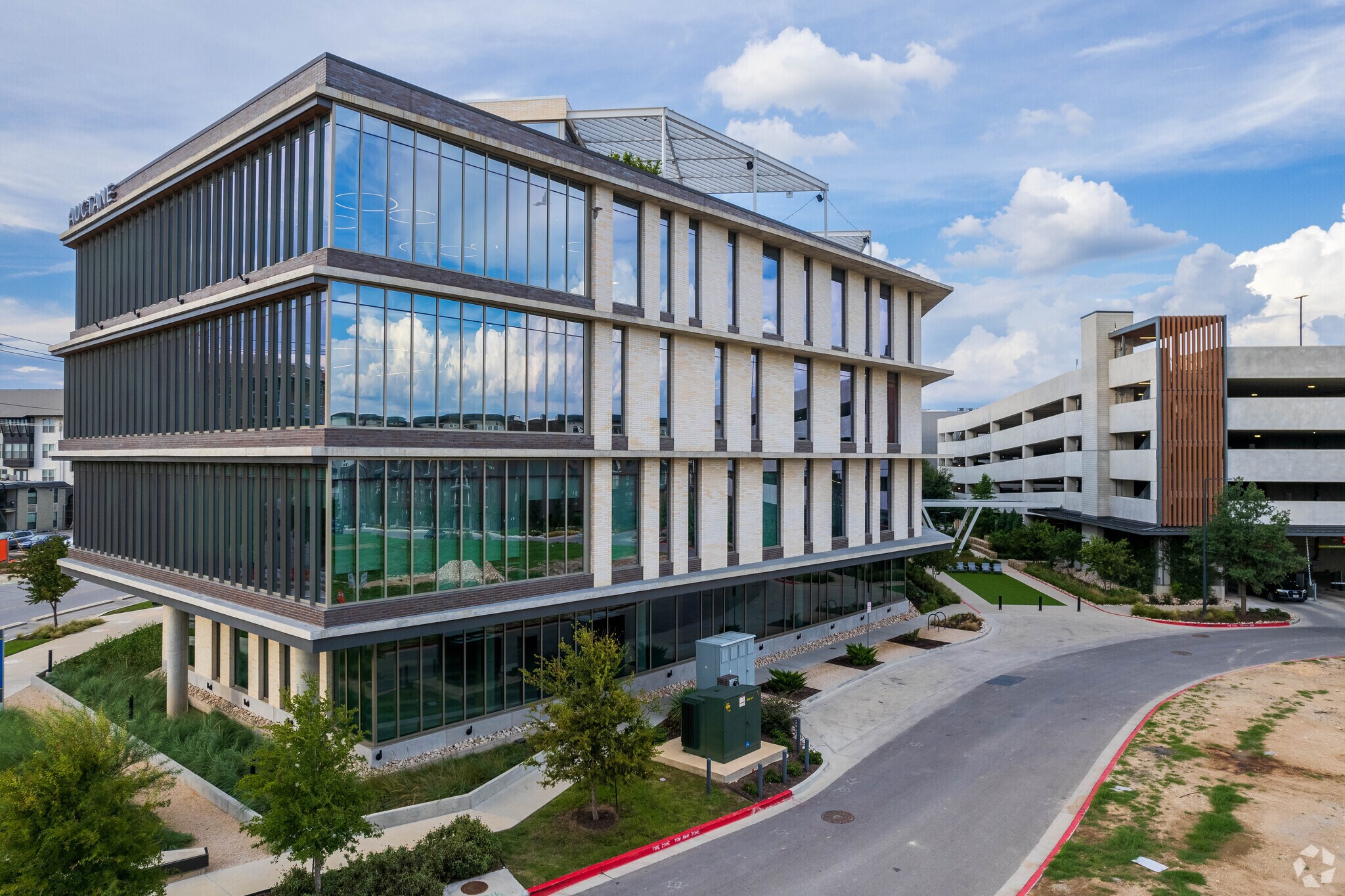 4301 Bull Creek Rd, Austin, TX à louer Photo de l’immeuble– Image 1 sur 24