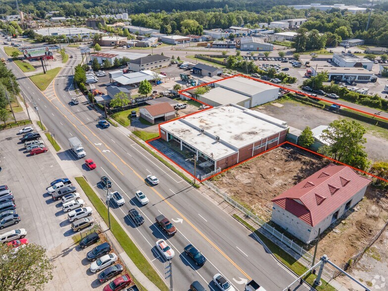 435 & 450 Cassat Ave portefeuille de 2 biens à vendre sur LoopNet.fr - Photo de l’immeuble – Image 3 sur 3