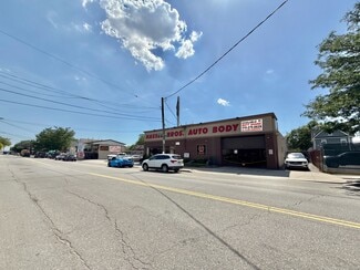 Plus de détails pour 14610 Guy R Brewer Blvd, Jamaica, NY - Industriel/Logistique à vendre
