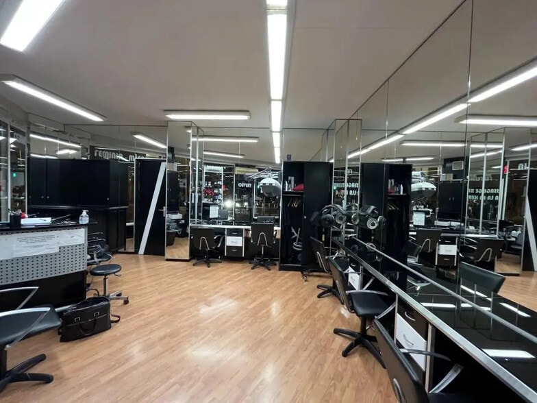 Local commercial dans Nice à louer - Photo de l’immeuble – Image 1 sur 2