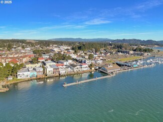 Plus de détails pour 1304-1308 Bay St, Florence, OR - Local commercial à vendre