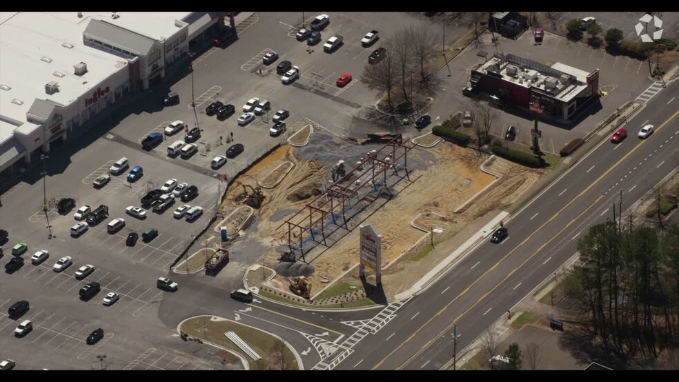 1550-1558 Riverstone Pky, Canton, GA à louer - Vidéo aérienne – Image 2 sur 8