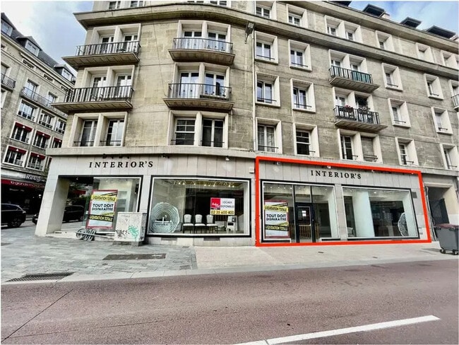 Plus de détails pour Local commercial à louer