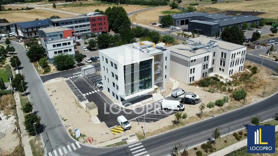 Bureau dans Avignon à vendre - Photo de l’immeuble – Image 2 sur 12