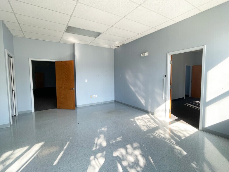 726 N Cherry St, Winston-Salem, NC à vendre - Photo intérieure – Image 3 sur 10