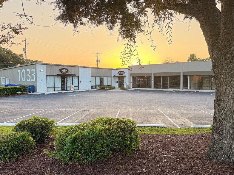 1033 Wappoo Rd, Charleston, SC à louer - Photo principale – Image 1 sur 8