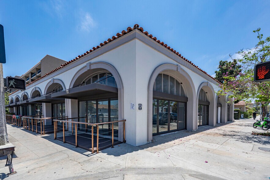 2300-2308 E 4th St, Long Beach, CA à louer - Photo de l’immeuble – Image 1 sur 4