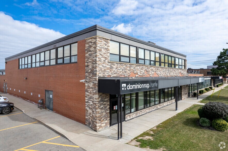 44-52 Samor Rd, Toronto, ON à louer - Photo principale – Image 1 sur 4