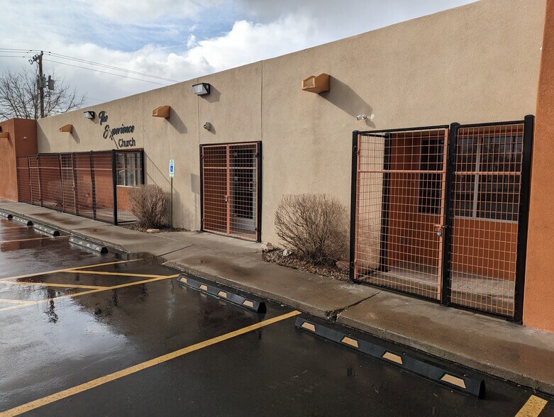 110 Quincy St NE, Albuquerque, NM à vendre - Photo de l’immeuble – Image 2 sur 21