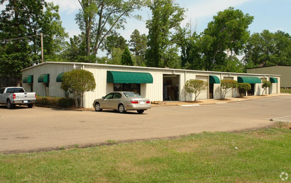 125 E Ford St, Ridgeland, MS à louer - Photo principale – Image 1 sur 2