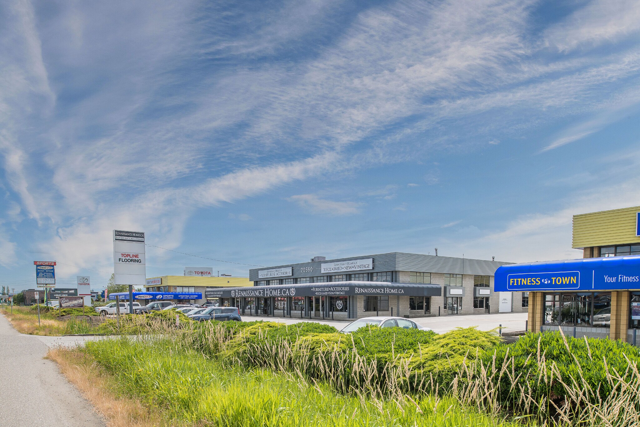 20560 Langley Byp, Langley, BC à louer Photo principale– Image 1 sur 10