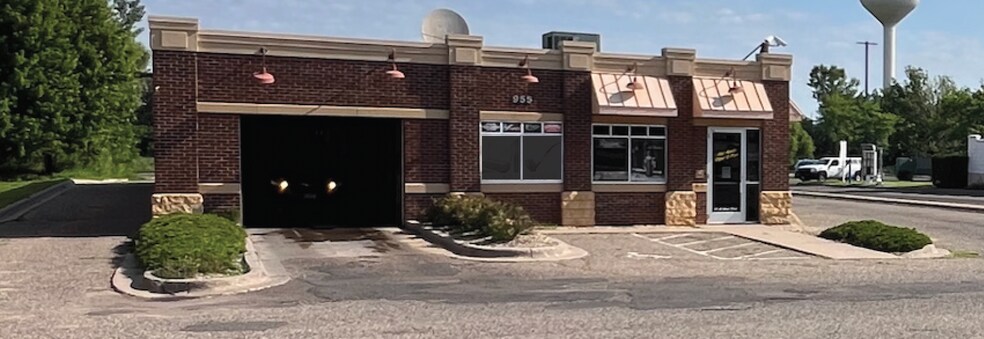 955 W Broadway Ave, Forest Lake, MN à vendre - Photo de l’immeuble – Image 2 sur 3