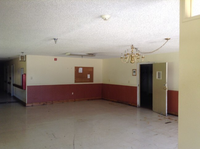 401 W Moss St, Eastland, TX à vendre - Photo intérieure – Image 2 sur 9