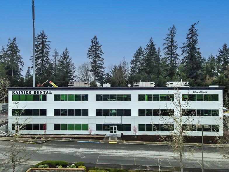18209 State Highway 410 E, Bonney Lake, WA à louer - Photo de l’immeuble – Image 1 sur 7