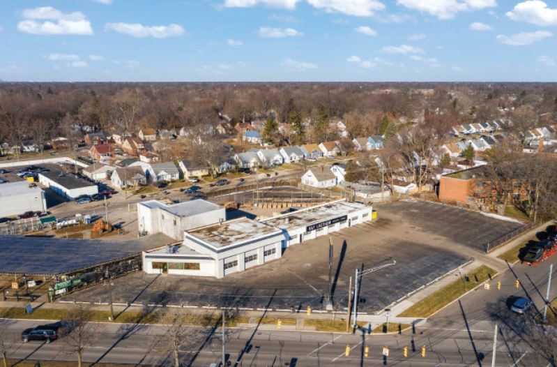 17761 Mack Ave, Detroit, MI à louer - Photo de l’immeuble – Image 2 sur 7