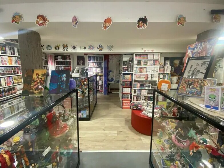 Local commercial dans Quimper à louer - Photo intérieure – Image 2 sur 2