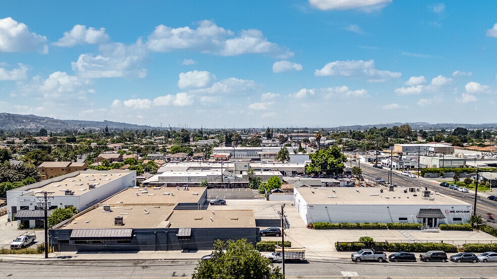 12300 Denholm Dr, El Monte, CA à vendre - Photo de l’immeuble – Image 1 sur 60