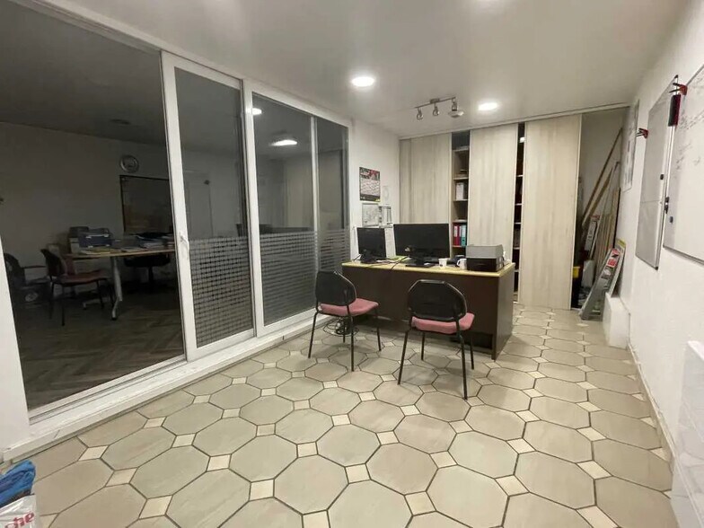 Local d'activités dans Allonne à vendre - Photo de l’immeuble – Image 2 sur 8