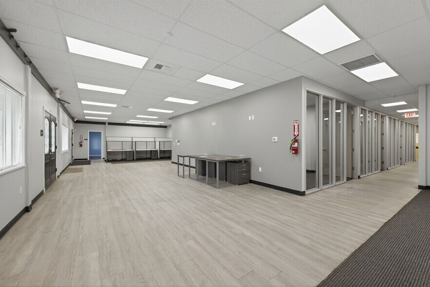 1113 Castro Way, Sacramento, CA à vendre - Photo de l’immeuble – Image 3 sur 33