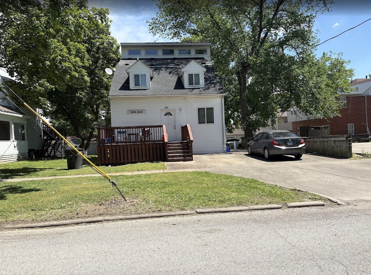 513 S Ash St, Carbondale, IL à vendre Photo principale– Image 1 sur 2