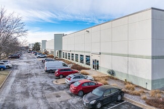 Plus de détails pour 2012 Corporate Ln, Naperville, IL - Local d'activités à louer