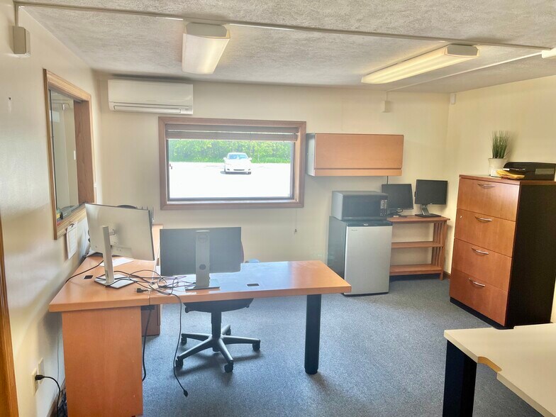 2094 N Boeing Rd, Warsaw, IN à vendre - Photo intérieure – Image 3 sur 5