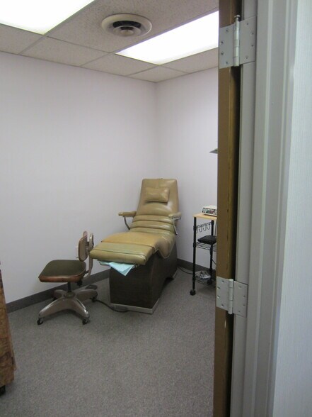 75 Bloomfield Ave, Denville, NJ à vendre - Photo de l’immeuble – Image 3 sur 7