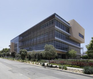 Plus de détails pour 331 Foothill Rd, Beverly Hills, CA - Bureau à louer