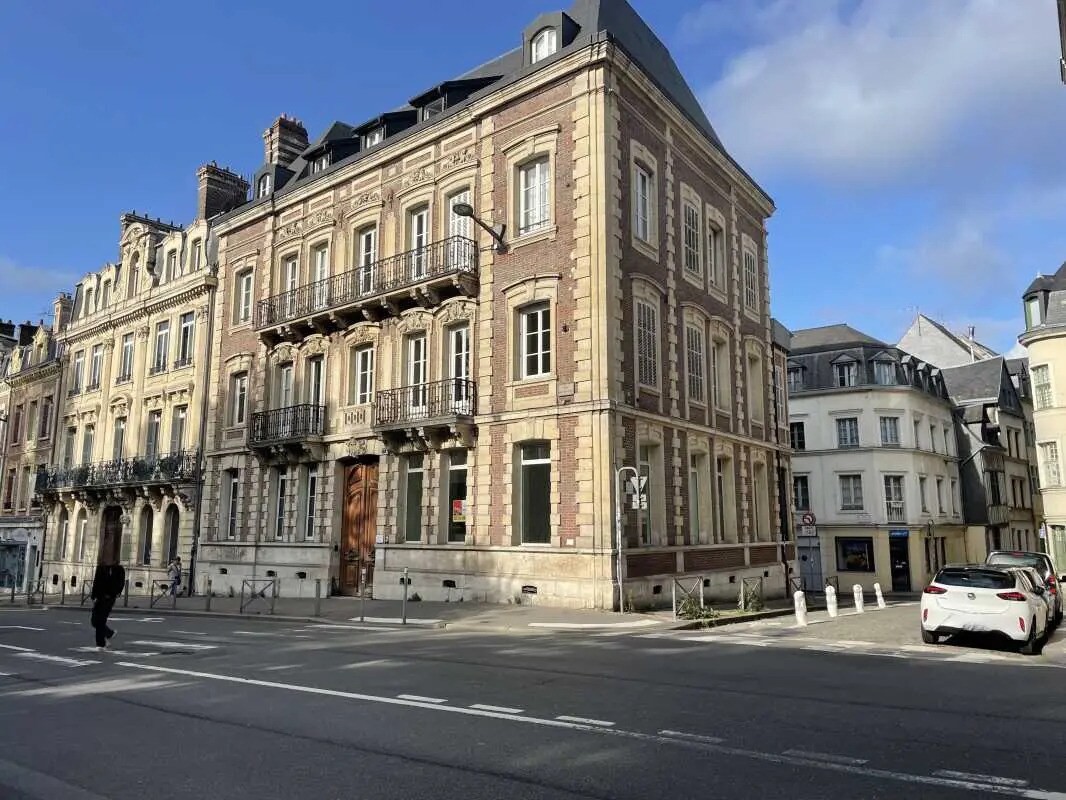 Bureau dans Rouen à louer Photo de l’immeuble– Image 1 sur 20