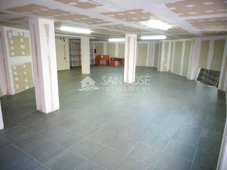 Local commercial dans Aspe, Alicante à vendre - Photo de l’immeuble – Image 2 sur 13