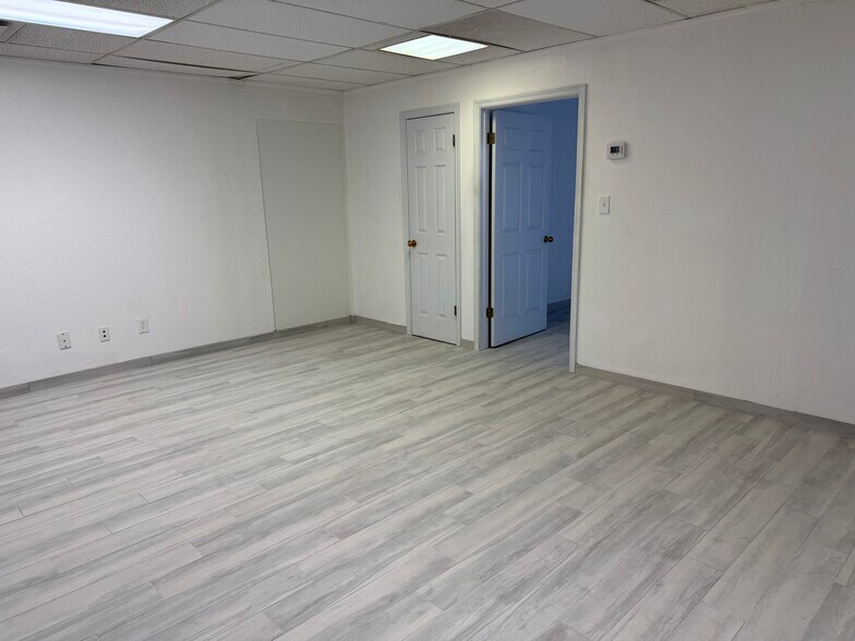 1855 E Southern Ave, Mesa, AZ à louer - Photo intérieure – Image 2 sur 11