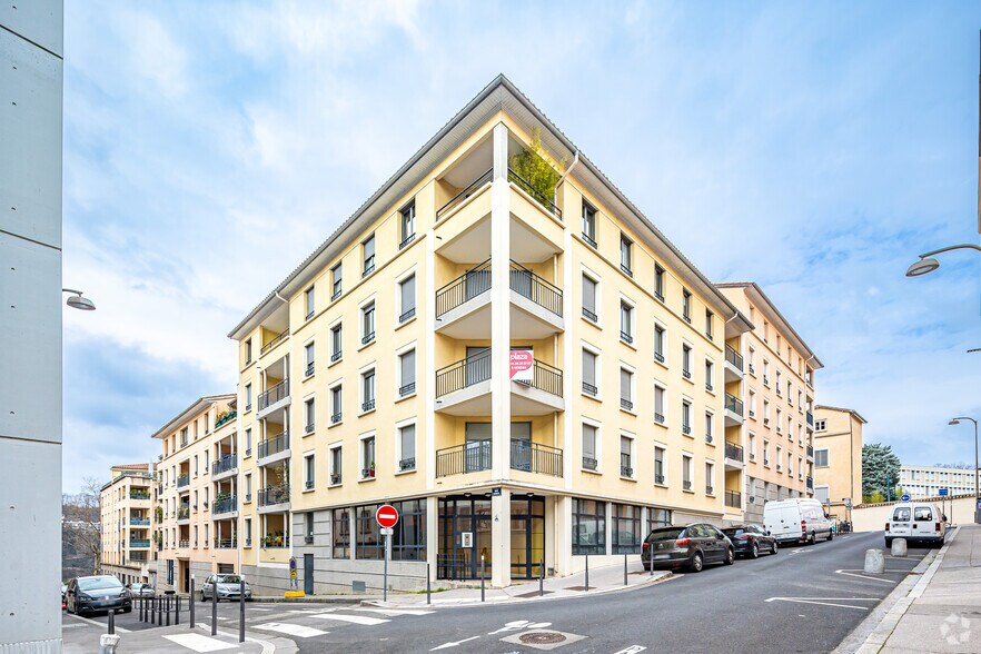 Bureau dans Lyon à louer - Photo de l’immeuble – Image 2 sur 2