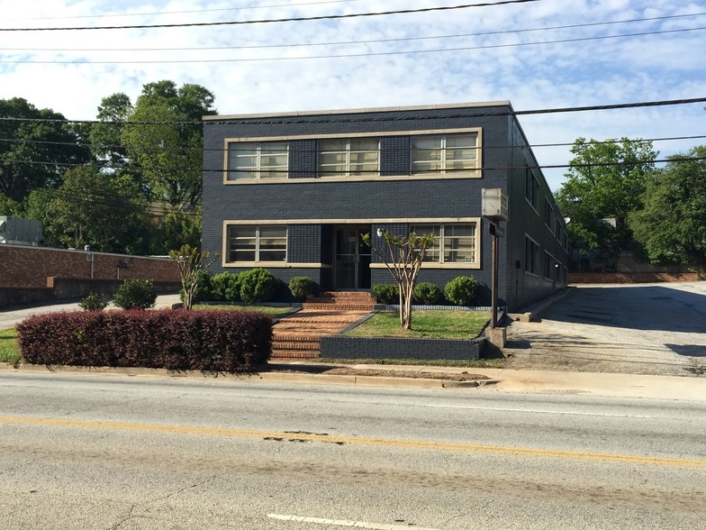 217 E Stone Ave, Greenville, SC à louer - Photo de l’immeuble – Image 2 sur 12