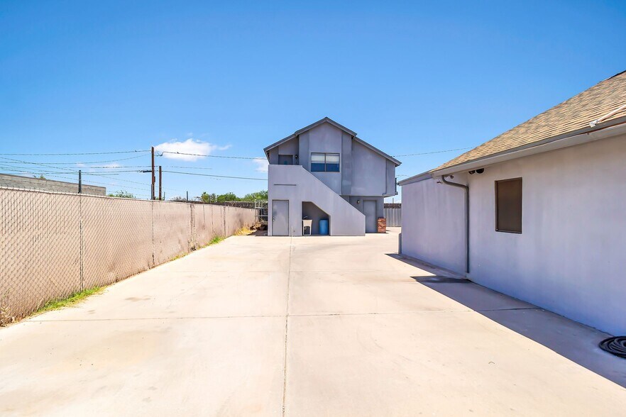 517 S Lebaron St, Mesa, AZ à louer - Photo de l’immeuble – Image 3 sur 51