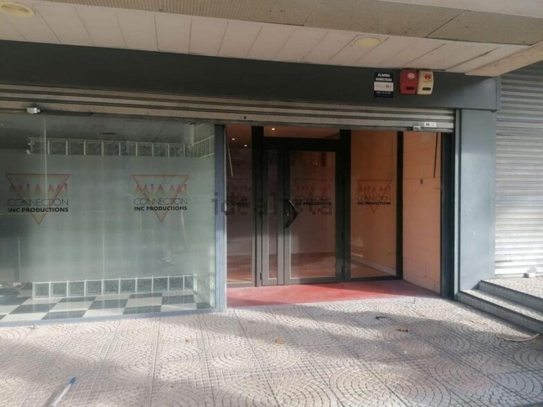 Local commercial dans Badalona, Barcelona à vendre - Photo intérieure – Image 2 sur 16