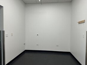 2101 Abbott Rd, Anchorage, AK à louer Photo intérieure– Image 1 sur 6