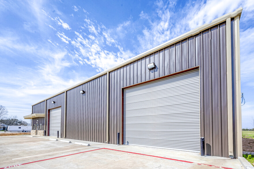 22820 Hufsmith Kohrville Rd, Tomball, TX à louer - Photo de l’immeuble – Image 1 sur 21