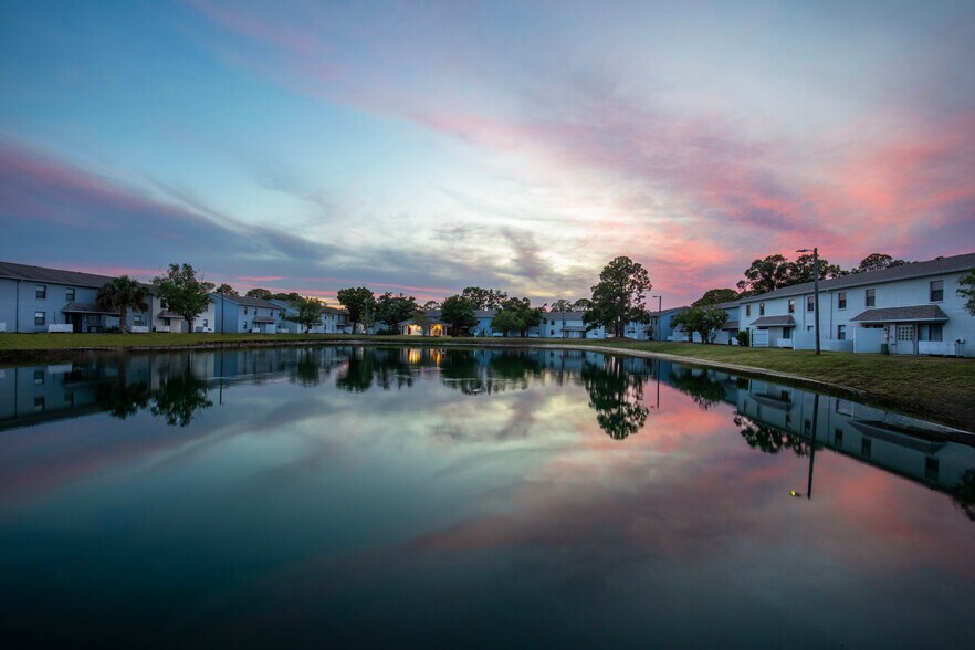 8400 49th St N, Pinellas Park, FL à vendre - Photo de l’immeuble – Image 1 sur 6