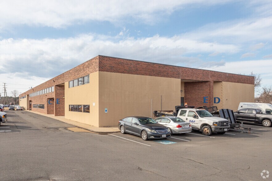 44964 Underwood Ln, Sterling, VA à louer - Photo principale – Image 1 sur 4