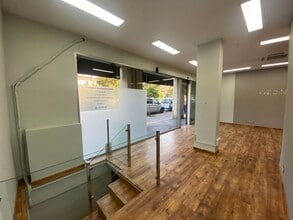 Local commercial dans Villanueva del Pardillo, Madrid à louer Photo intérieure– Image 1 sur 12