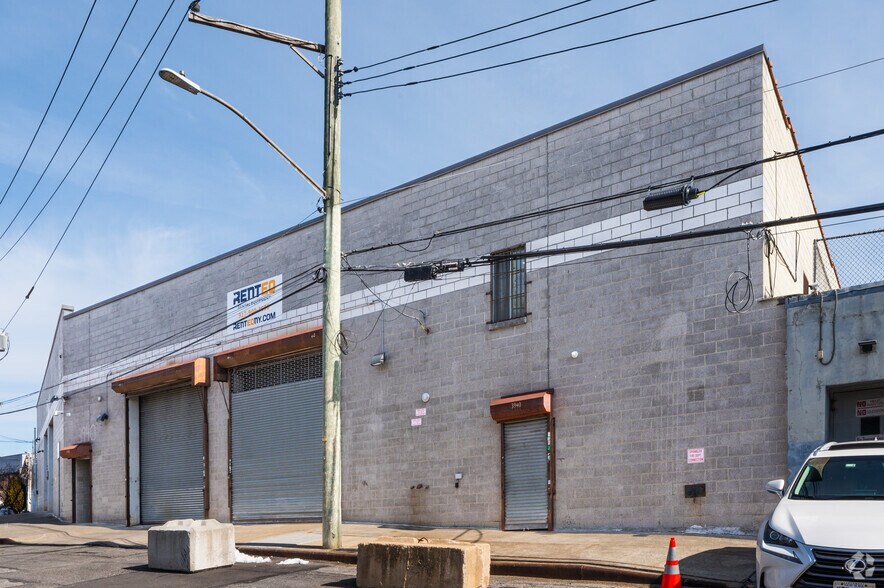 3940 Merritt Ave, Bronx, NY à louer - Photo principale – Image 1 sur 6