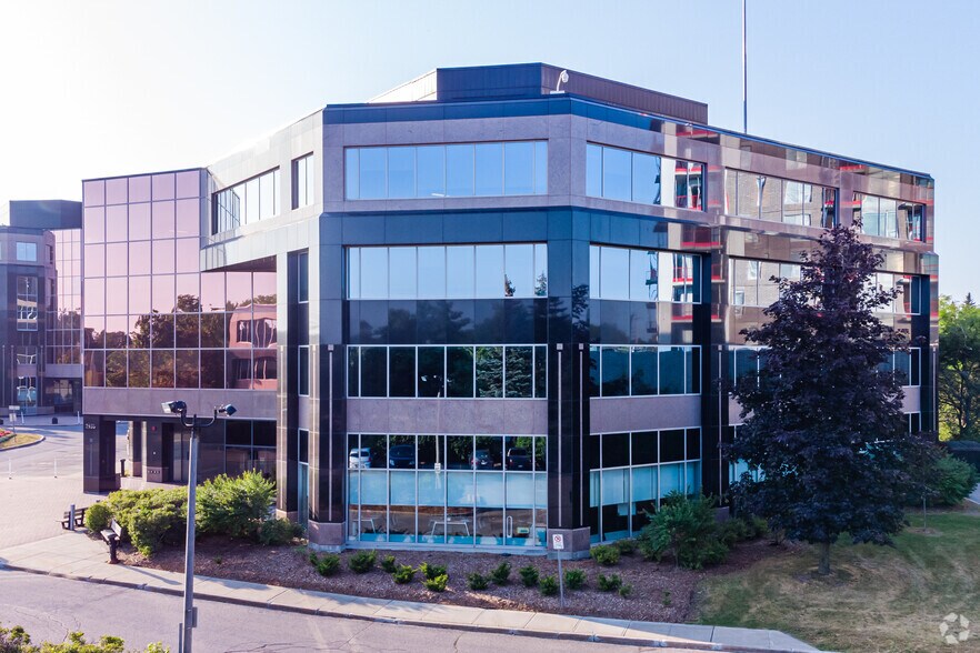 2936 Baseline Rd, Ottawa, ON à louer - Photo de l’immeuble – Image 2 sur 5