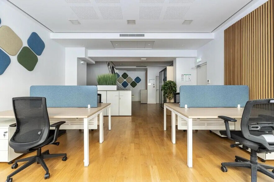 Bureau dans Paris à louer - Photo de l’immeuble – Image 3 sur 11