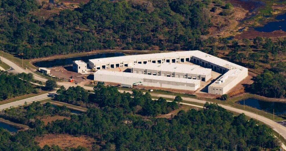 5431-5451 Communications Pky, Lakewood Rnch, Lakewood Ranch, FL à vendre - Photo de l’immeuble – Image 2 sur 20