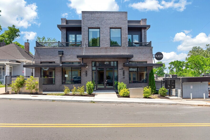 722 McFerrin Ave, Nashville, TN à louer - Photo de l’immeuble – Image 1 sur 11